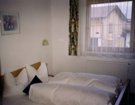 schlafzimmer apartment kappl val sinestra